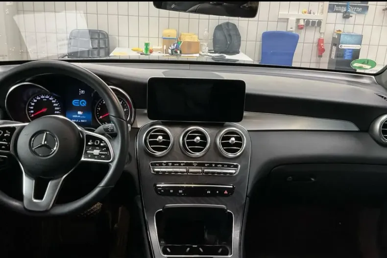 Mercedes-Benz GLC 300 din 2022 cu 96.411 km - oferta MER119366 - foto 6