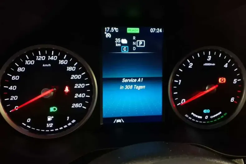 Mercedes-Benz GLC 300 din 2022 cu 99.988 km - oferta MER119368 - foto 15