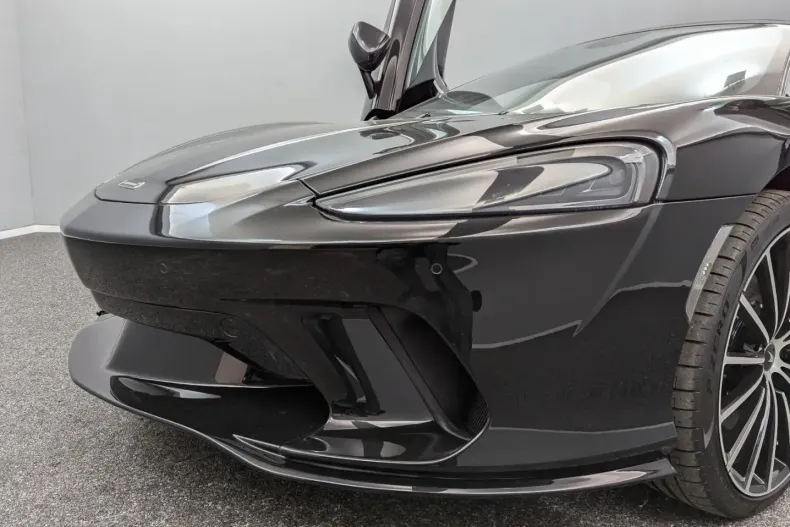 McLaren GT din 2023 cu 2.300 km - oferta MCL119369 - foto 6