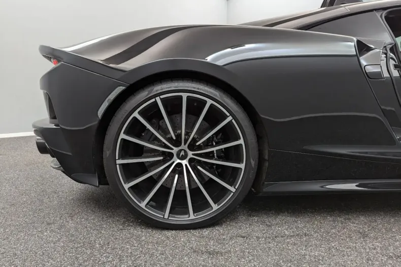 McLaren GT din 2023 cu 2.300 km - oferta MCL119369 - foto 16