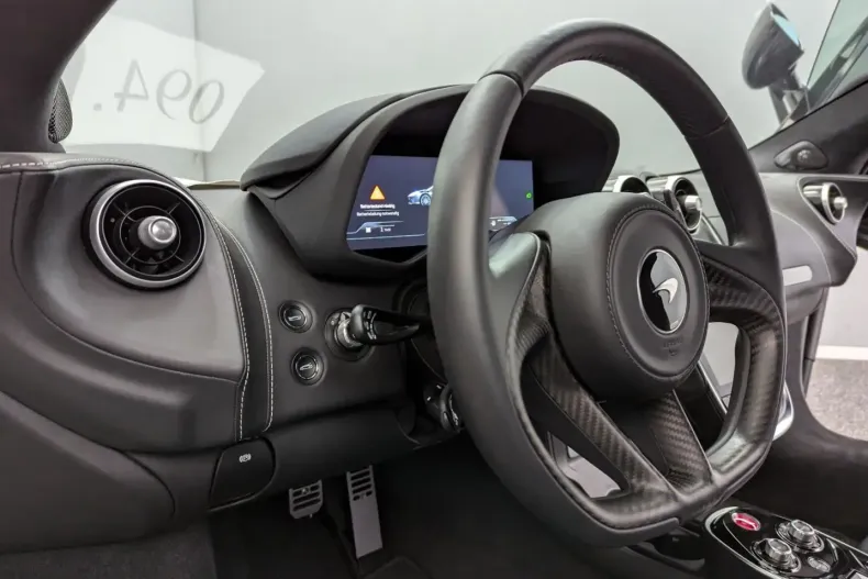 McLaren GT din 2023 cu 2.300 km - oferta MCL119369 - foto 22