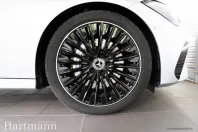 Mercedes-Benz CLE 200 din 2023 cu 4.200 km - oferta MER119370 - foto 6