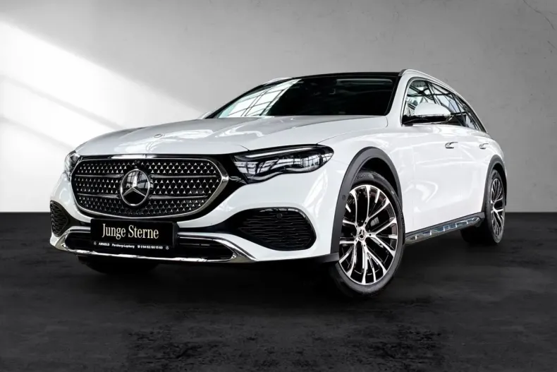 Mercedes-Benz E 300 din 2024 cu 12.590 km - oferta MER119375 - foto 1