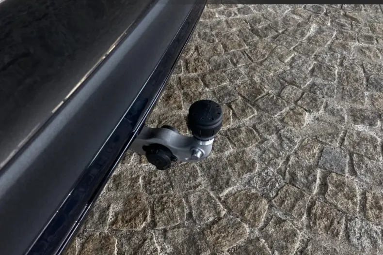 Mercedes-Benz GLC 200 din 2023 cu 5.530 km - oferta MER119378 - foto 15