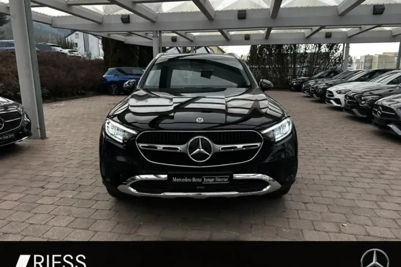 Mercedes-Benz GLC 200 din 2024 cu 11.559 km - oferta MER119389 - foto 2