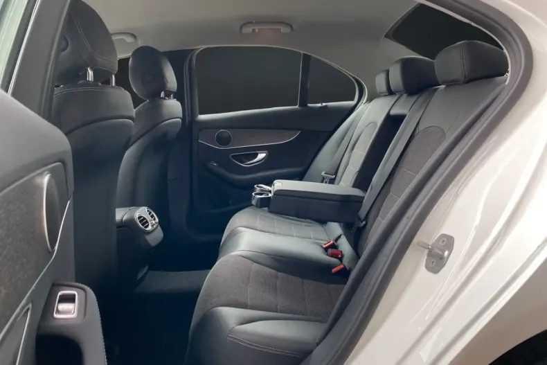 Mercedes-Benz C 180 din 2020 cu 63.950 km - oferta MER119391 - foto 15