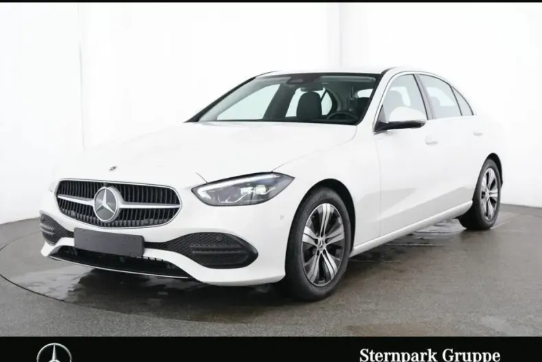 Mercedes-Benz C 200 din 2024 cu 3.048 km - oferta MER119393 - foto 1