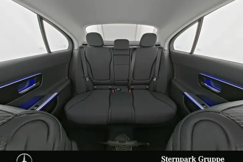 Mercedes-Benz C 200 din 2024 cu 3.048 km - oferta MER119393 - foto 7