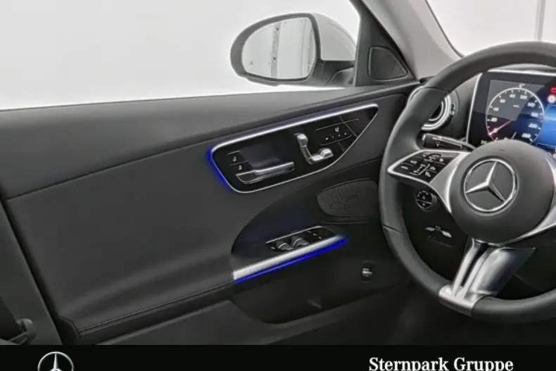 Mercedes-Benz C 200 din 2024 cu 3.048 km - oferta MER119393 - foto 8