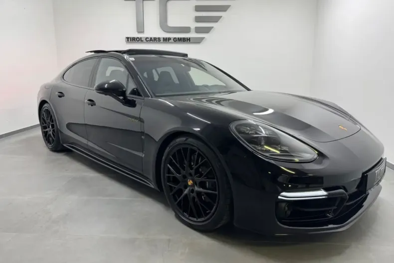 Porsche Panamera din 2023 cu 48.900 km - oferta POR119399 - foto 1