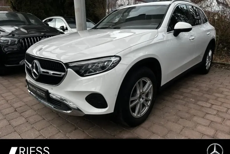 Mercedes-Benz GLC 200 din 2024 cu 9.283 km - oferta MER119400 - foto 1