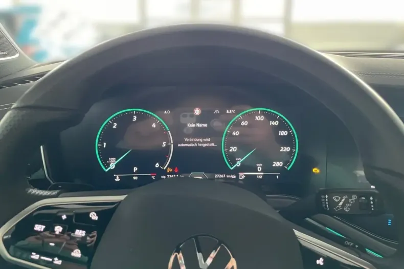 Volkswagen Touareg din 2024 cu 46.900 km - oferta VOL119403 - foto 9