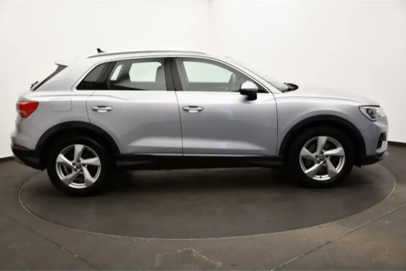Audi Q3 din 2020 cu 26.760 km - oferta AUD119414 - foto 4