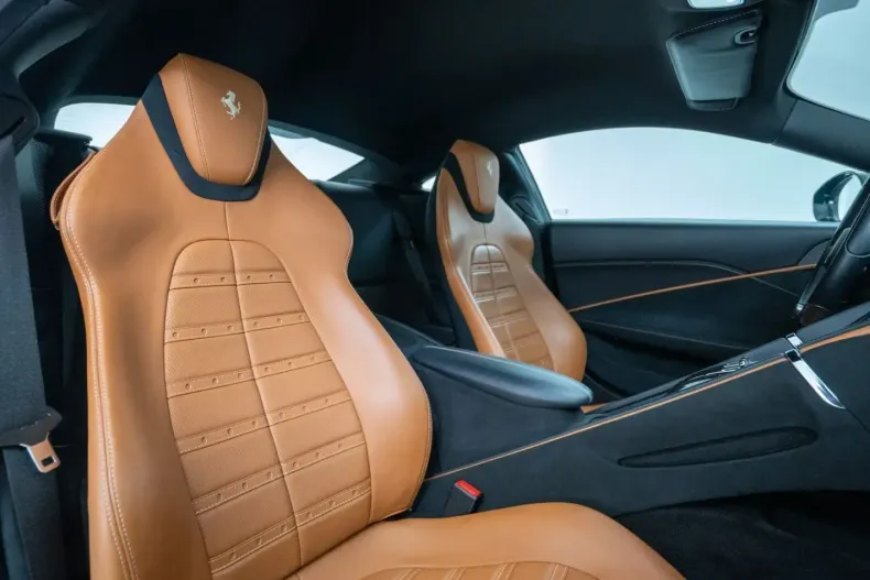 Ferrari Roma din 2021 cu 53.800 km - oferta FER119433 - foto 28