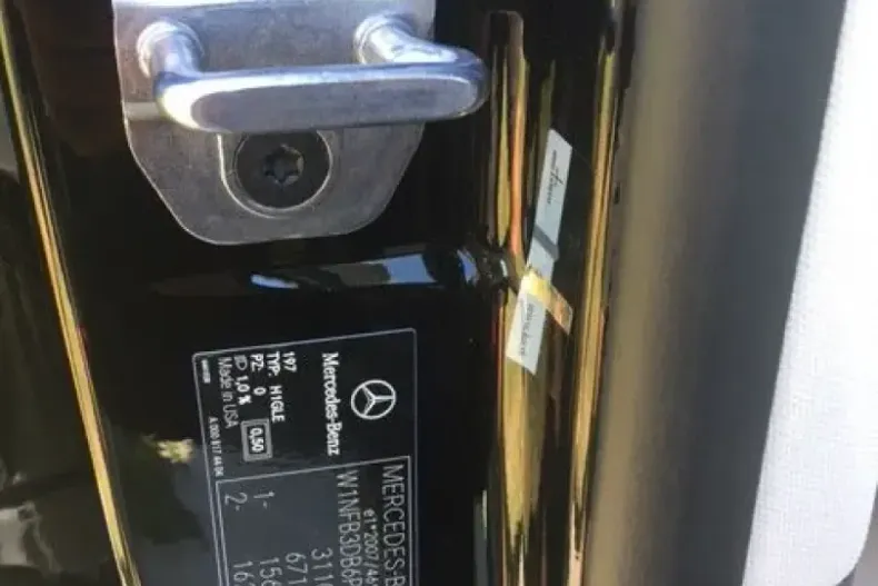 Mercedes-Benz GLE 450 din 2023 cu 17.000 km - oferta MER119456 - foto 9