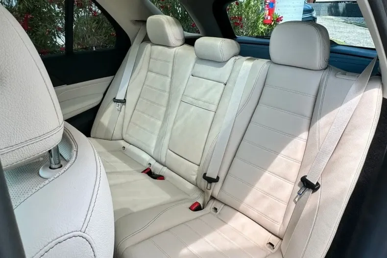 Mercedes-Benz GLE 350 din 2023 cu 6.520 km - oferta MER119460 - foto 7