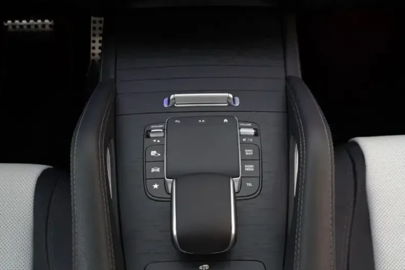 Mercedes-Benz GLE 400 din 2022 cu 99.000 km - oferta MER119474 - foto 19