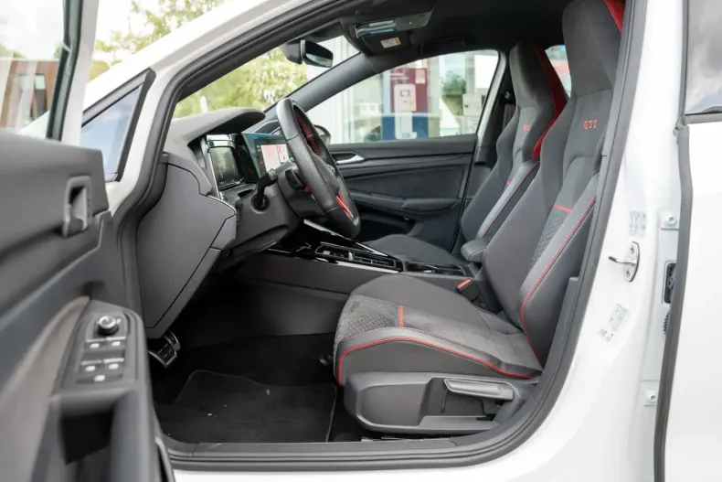 Volkswagen Golf din 2023 cu 21.250 km - oferta VOL119478 - foto 7