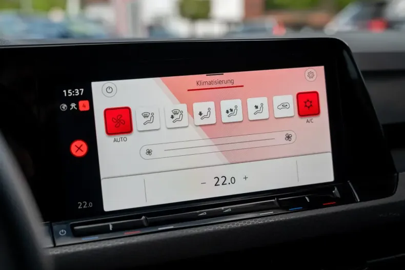 Volkswagen Golf din 2023 cu 21.250 km - oferta VOL119478 - foto 16