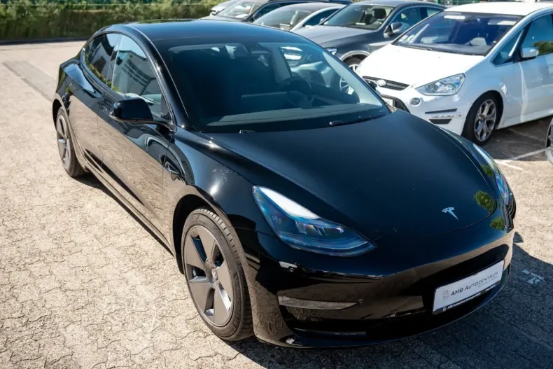 Tesla Model 3 din 2023 cu 24.351 km - oferta TES119480 - foto 3