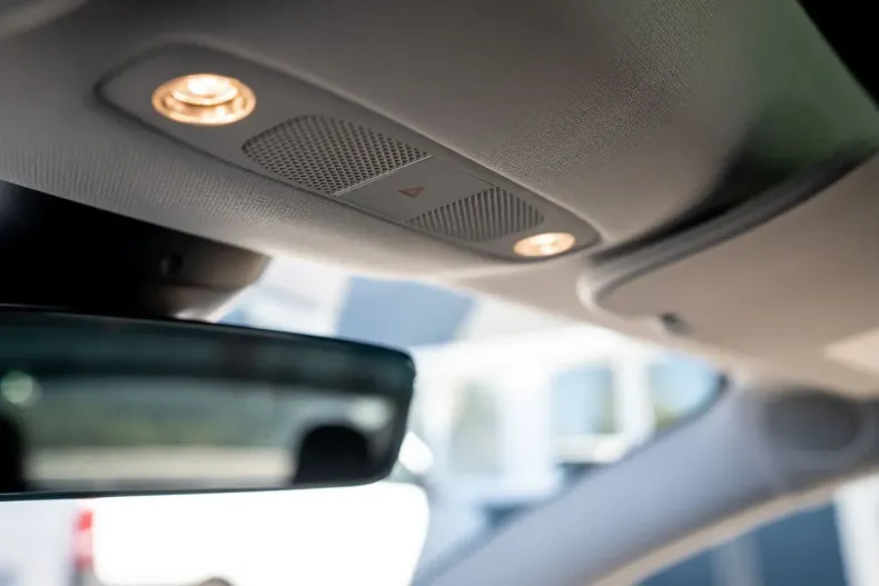 Tesla Model 3 din 2023 cu 24.351 km - oferta TES119480 - foto 22