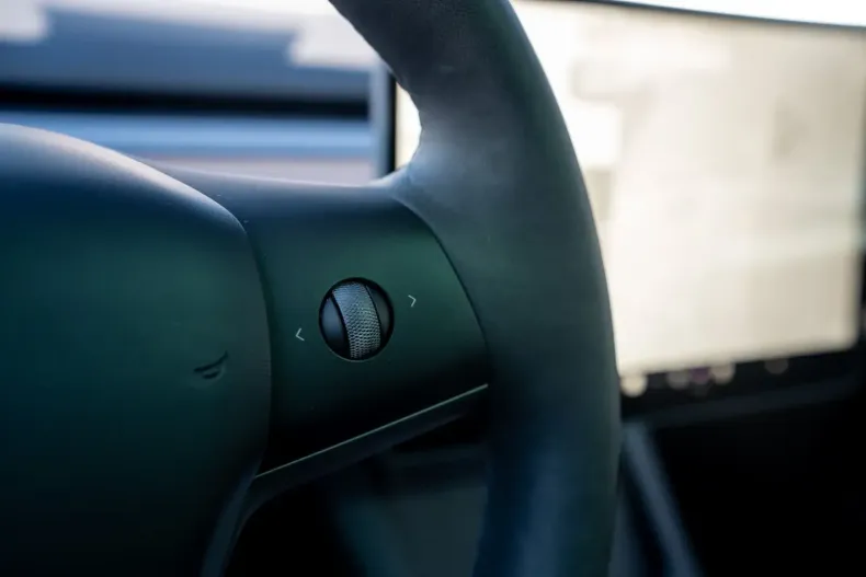 Tesla Model 3 din 2023 cu 24.351 km - oferta TES119480 - foto 28