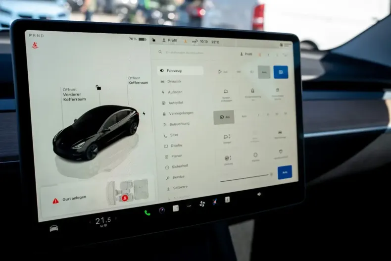 Tesla Model 3 din 2023 cu 24.351 km - oferta TES119480 - foto 33