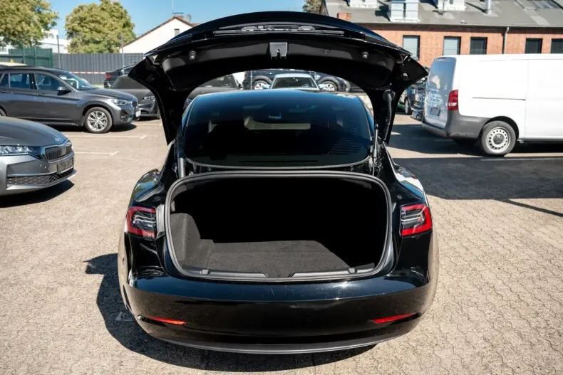 Tesla Model 3 din 2023 cu 24.351 km - oferta TES119480 - foto 38