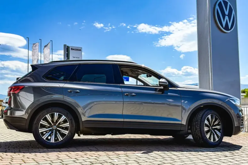 Volkswagen Touareg din 2025 cu 1 km - oferta VOL119481 - foto 4