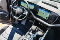 Volkswagen Touareg din 2025 cu 1 km - oferta VOL119481 - foto 8