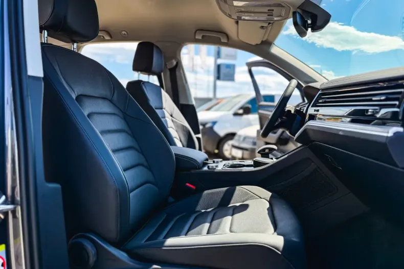 Volkswagen Touareg din 2025 cu 1 km - oferta VOL119481 - foto 17