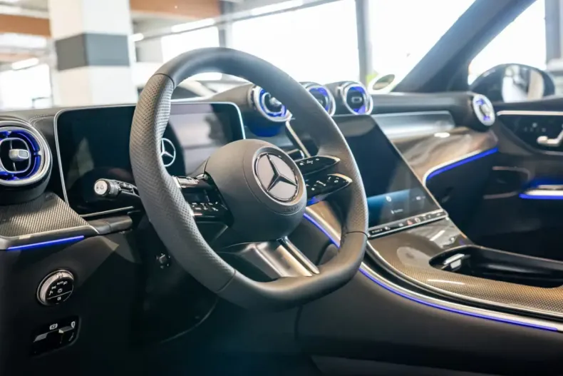 Mercedes-Benz GLC 300 din 2025 cu 5.000 km - oferta MER119484 - foto 15