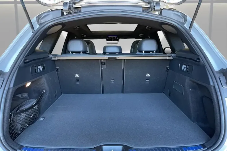 Mercedes-Benz GLC 300 din 2025 cu 8.500 km - oferta MER119486 - foto 6