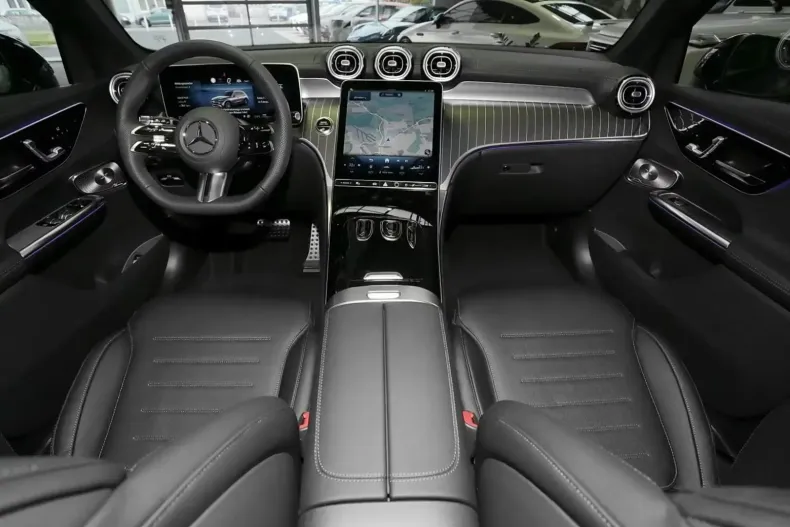 Mercedes-Benz GLC 300 din 2024 cu 12.509 km - oferta MER119488 - foto 7