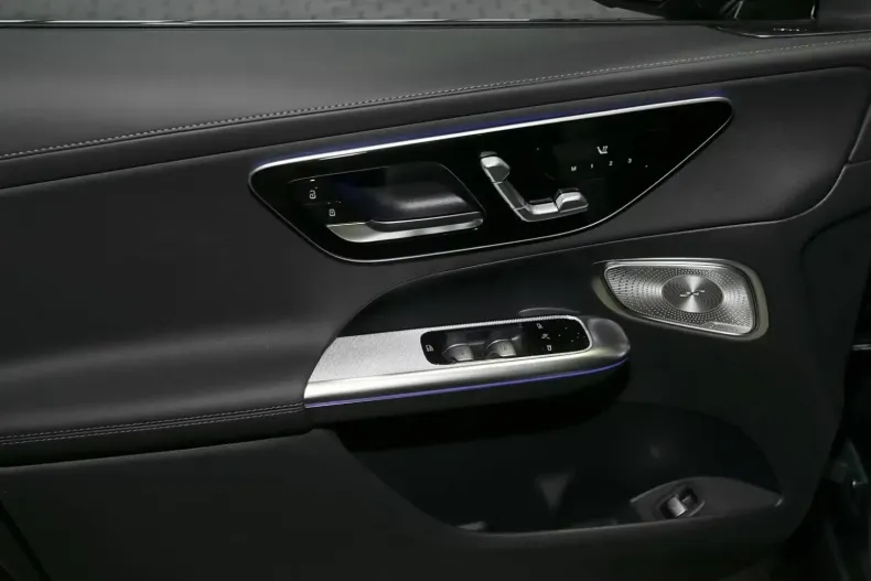 Mercedes-Benz GLC 300 din 2024 cu 12.509 km - oferta MER119488 - foto 10