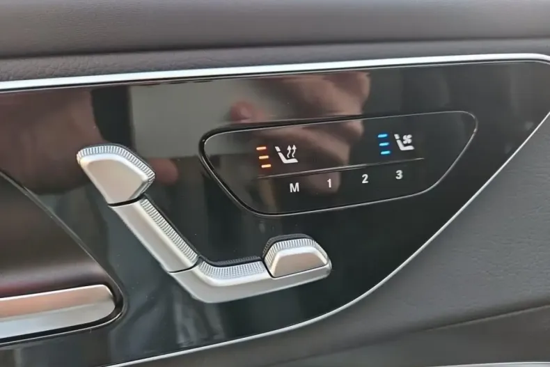 Mercedes-Benz GLC 300 din 2025 cu 18.000 km - oferta MER119494 - foto 5