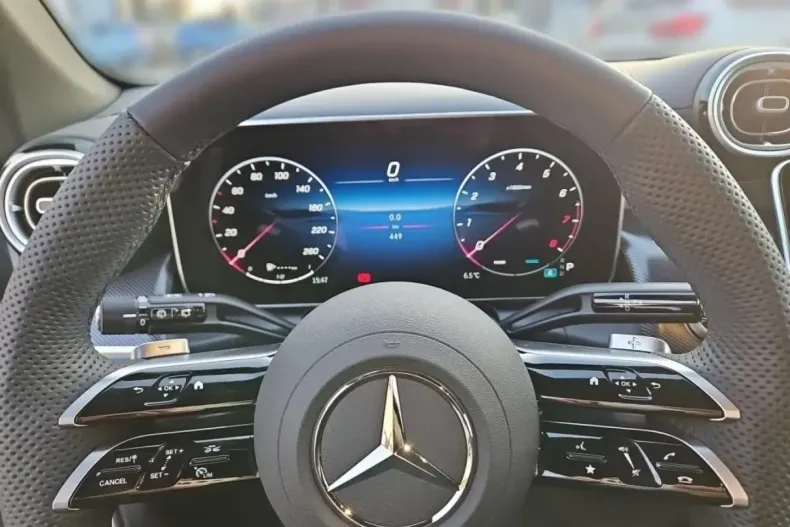 Mercedes-Benz GLC 300 din 2025 cu 18.000 km - oferta MER119494 - foto 6