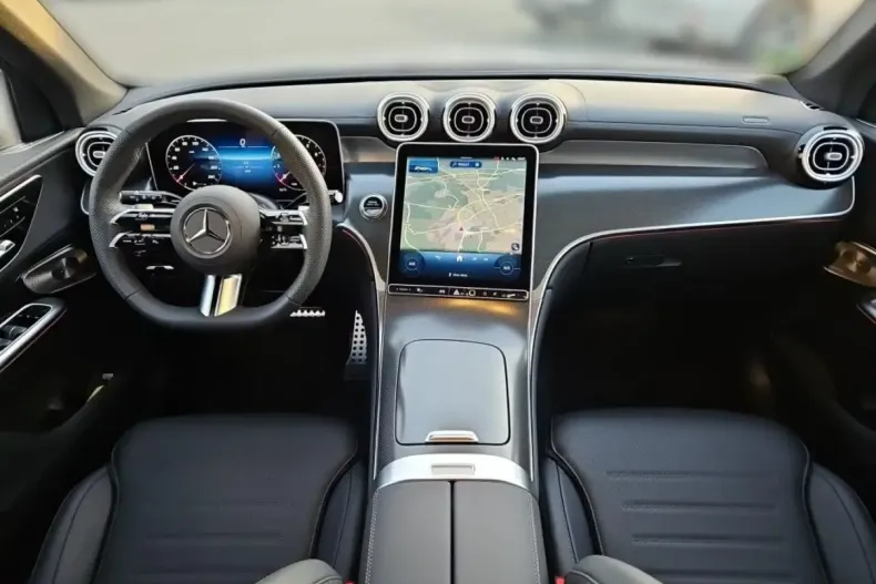 Mercedes-Benz GLC 300 din 2025 cu 18.000 km - oferta MER119494 - foto 10