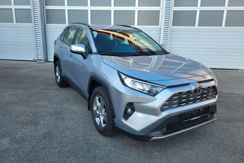 Toyota RAV4 din 2022 cu 65.850 km - oferta TOY119507 - foto 3