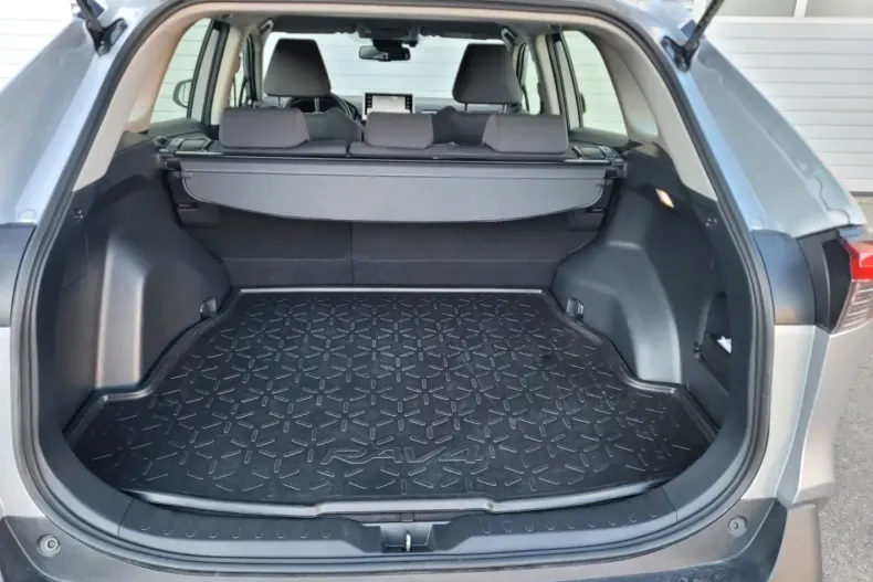 Toyota RAV4 din 2022 cu 65.850 km - oferta TOY119507 - foto 9