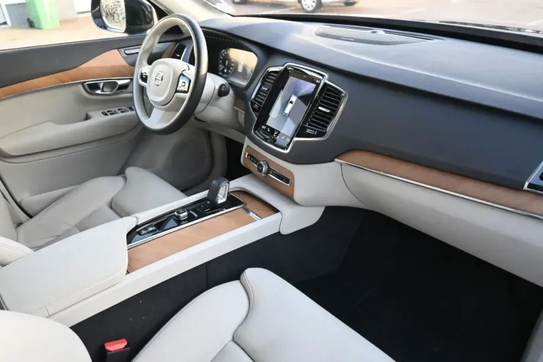 Volvo XC90 din 2021 cu 31.109 km - oferta VOL119509 - foto 13