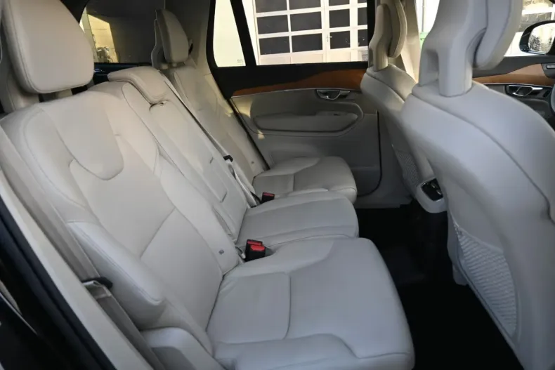 Volvo XC90 din 2021 cu 31.109 km - oferta VOL119509 - foto 15