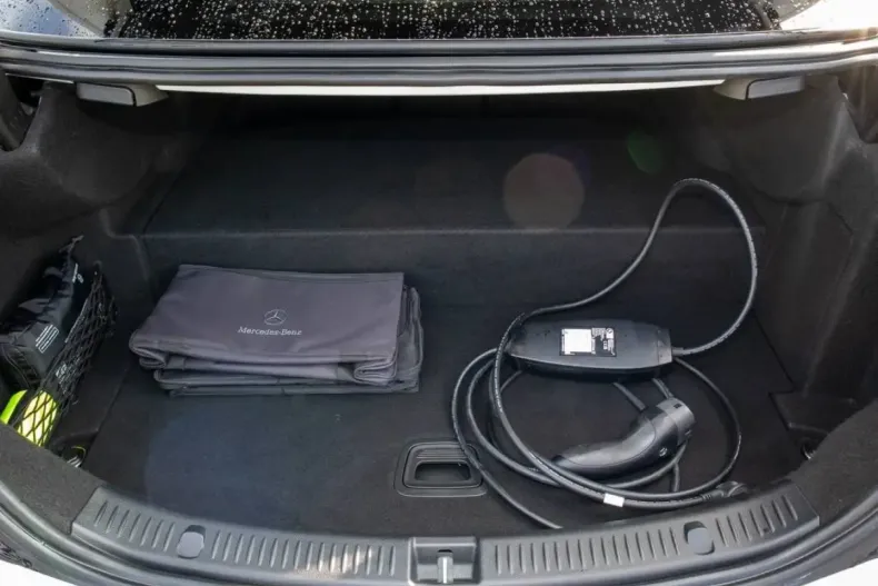 Mercedes-Benz E 300 din 2022 cu 71.600 km - oferta MER119512 - foto 11