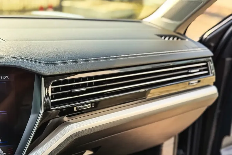 Volkswagen Touareg din 2021 cu 121.580 km - oferta VOL119513 - foto 19