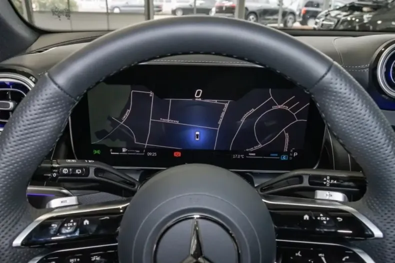 Mercedes-Benz GLC 300 din 2024 cu 15.000 km - oferta MER119515 - foto 14