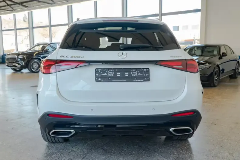 Mercedes-Benz GLC 300 din 2025 cu 14.500 km - oferta MER119517 - foto 3