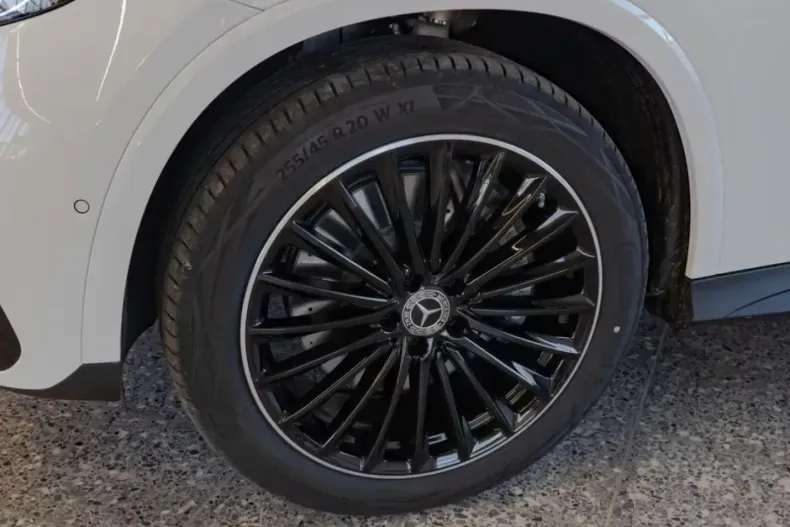 Mercedes-Benz GLC 300 din 2025 cu 14.500 km - oferta MER119517 - foto 5