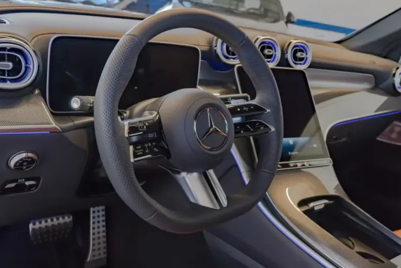 Mercedes-Benz GLC 300 din 2025 cu 14.500 km - oferta MER119517 - foto 8