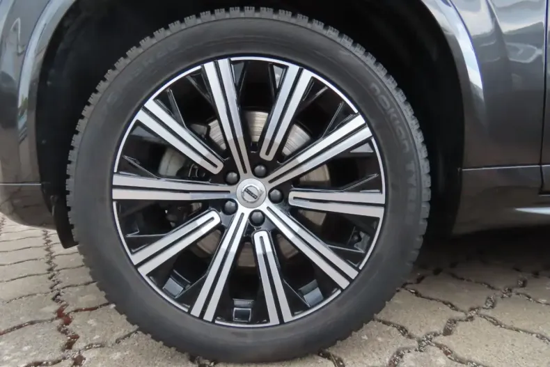 Volvo XC90 din 2023 cu 43.200 km - oferta VOL119518 - foto 7