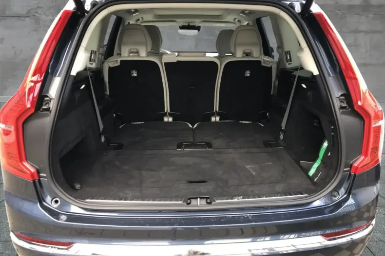 Volvo XC90 din 2022 cu 50.055 km - oferta VOL119520 - foto 8